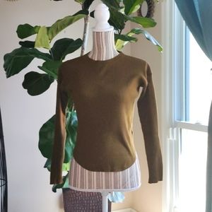 ✰ Express | Ribbed Olive Tee.